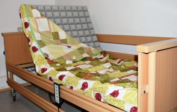 Łóżko rehabilitacyjne Burmeier Dali II + materac gofrowany 12 cm grafika